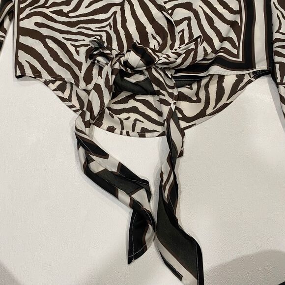 AKIRA Zebra Print Satin Tie Front Blouse Top Size M Medium Long Sleeve - Picture 5 of 5